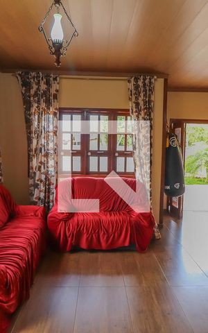 Casa à venda com 93m², 2 quartos e 6 vagasSala