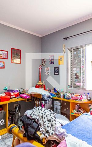 Casa à venda com 240m², 3 quartos e 4 vagas Casa à venda com 240m², 3 quartos e 4 vagasQuarto 1