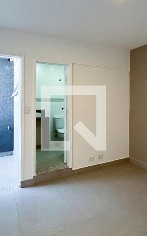 Casa à venda com 150m², 3 quartos e 1 vaga Casa à venda com 150m², 3 quartos e 1 vagaSuíte