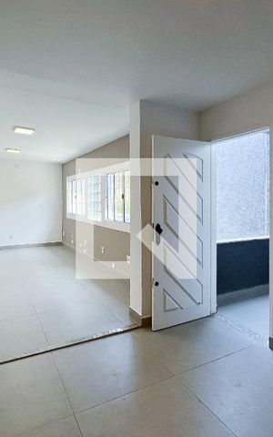 Casa à venda com 150m², 3 quartos e 1 vaga Casa à venda com 150m², 3 quartos e 1 vagaSuíte
