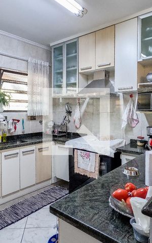 Casa à venda com 400m², 4 quartos e 8 vagasCozinha