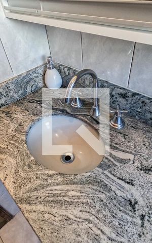 Casa à venda com 400m², 4 quartos e 8 vagasBanheiro 2