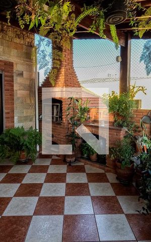 Casa à venda com 400m², 4 quartos e 8 vagasVaranda da Sala