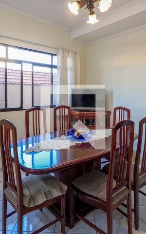 Casa à venda com 400m², 4 quartos e 8 vagasCopa