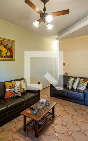 Casa à venda com 400m², 4 quartos e 8 vagasSala