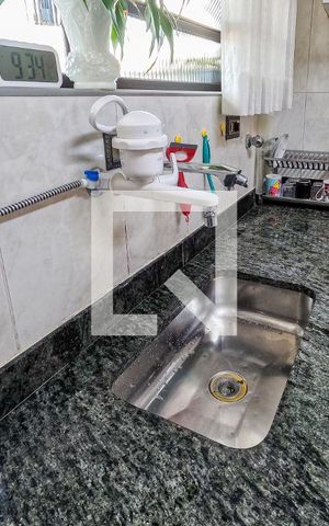 Casa à venda com 400m², 4 quartos e 8 vagasCozinha