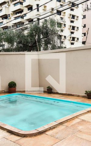 Apartamento para alugar com 171m², 5 quartos e 2 vagas Apartamento para alugar com 171m², 5 quartos e 2 vagasÁrea comum - Piscina