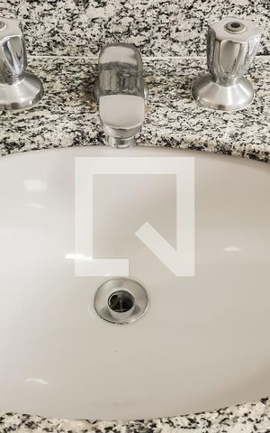 Apartamento para alugar com 171m², 5 quartos e 2 vagas Apartamento para alugar com 171m², 5 quartos e 2 vagasDetalhe do Banheiro da Suite
