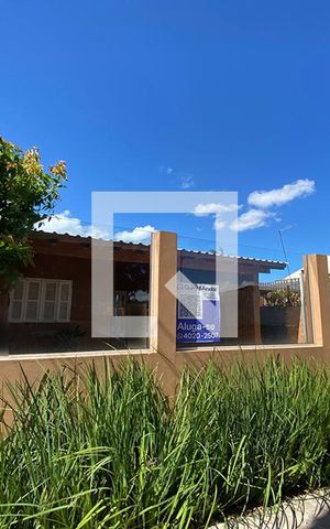 Casa à venda com 175m², 2 quartos e 1 vagaFachada