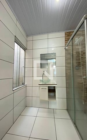 Casa à venda com 175m², 2 quartos e 1 vagaBanheiro