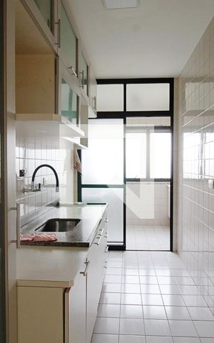 Apartamento à venda com 64m², 2 quartos e 2 vagas Apartamento à venda com 64m², 2 quartos e 2 vagasCozinha