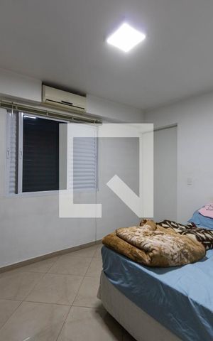 Casa à venda com 200m², 3 quartos e 4 vagas Casa à venda com 200m², 3 quartos e 4 vagasQuarto Suíte