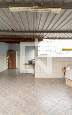 Casa à venda com 126m², 2 quartos e 2 vagas Casa à venda com 126m², 2 quartos e 2 vagasSalão