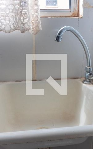 Apartamento para alugar com 50m², 2 quartos e 1 vaga Apartamento para alugar com 50m², 2 quartos e 1 vagaCozinha e Área de Serviço