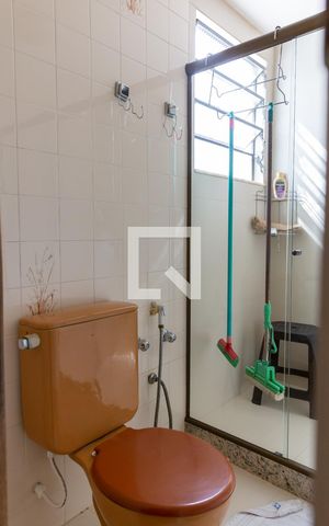 Casa à venda com 154m², 3 quartos e 1 vaga Casa à venda com 154m², 3 quartos e 1 vagaBanheiro da Suíte