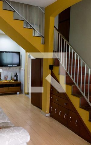 Casa à venda com 154m², 3 quartos e 1 vaga Casa à venda com 154m², 3 quartos e 1 vagaSala