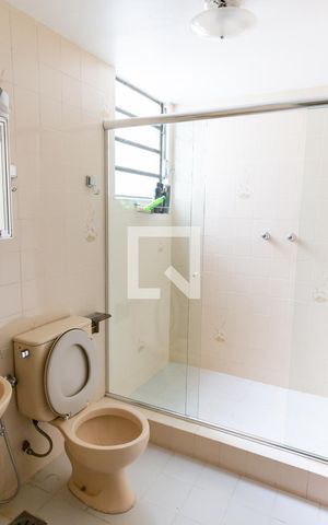 Casa à venda com 154m², 3 quartos e 1 vaga Casa à venda com 154m², 3 quartos e 1 vagaBanheiro