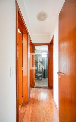 Apartamento à venda com 112m², 3 quartos e 2 vagas Apartamento à venda com 112m², 3 quartos e 2 vagasCorredor dos quartos