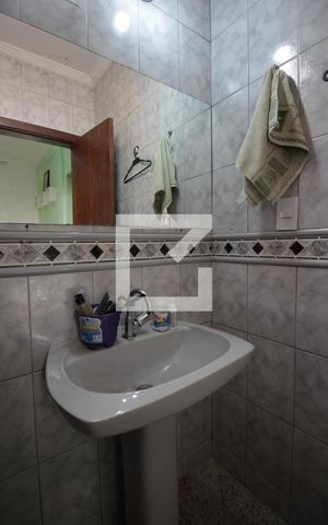 Casa à venda com 316m², 3 quartos e 3 vagasBanheiro da Suite 1