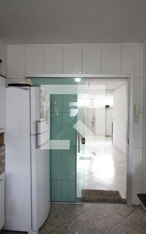 Casa à venda com 316m², 3 quartos e 3 vagasCozinha