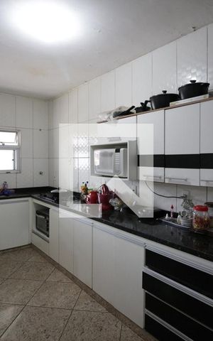 Casa à venda com 316m², 3 quartos e 3 vagasCozinha