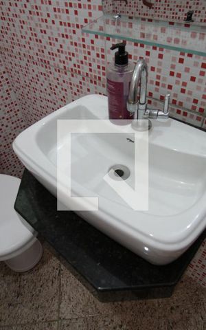 Casa à venda com 316m², 3 quartos e 3 vagasLavabo