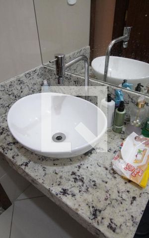 Casa à venda com 316m², 3 quartos e 3 vagasBanheiro da Suíte 2