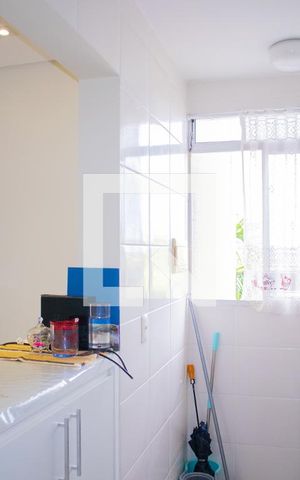 Apartamento para alugar com 49m², 2 quartos e 1 vaga Apartamento para alugar com 49m², 2 quartos e 1 vagaCozinha e Área de Serviço