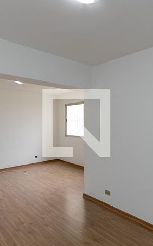 Apartamento à venda com 130m², 3 quartos e 1 vaga Apartamento à venda com 130m², 3 quartos e 1 vagaSala