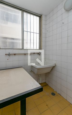Apartamento à venda com 130m², 3 quartos e 1 vaga Apartamento à venda com 130m², 3 quartos e 1 vagaLavanderia