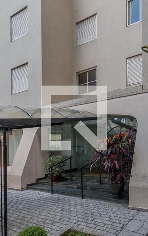 Apartamento à venda com 130m², 3 quartos e 1 vaga Apartamento à venda com 130m², 3 quartos e 1 vagaEntrada
