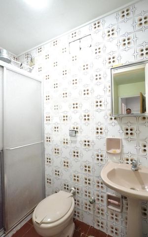 Casa à venda com 400m², 5 quartos e 4 vagasBanheiro de Serviço