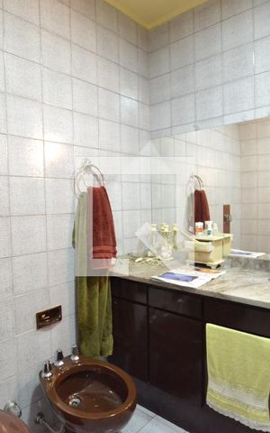 Casa à venda com 400m², 5 quartos e 4 vagasBanheiro da Suíte 1