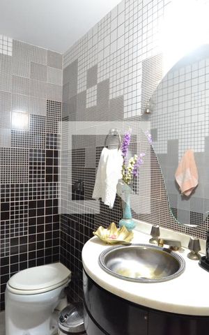 Casa à venda com 400m², 5 quartos e 4 vagasLavabo