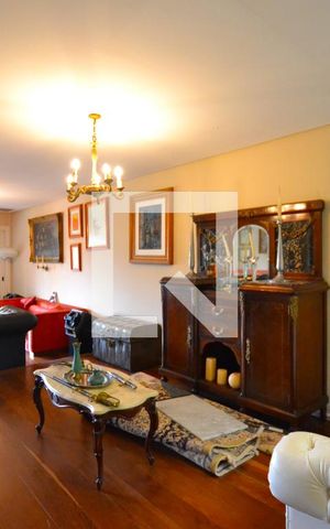 Casa à venda com 400m², 5 quartos e 4 vagasSala 4 ambientes