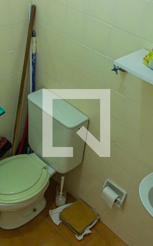 Apartamento à venda com 72m², 3 quartos e 1 vagaÁrea de Serviço
