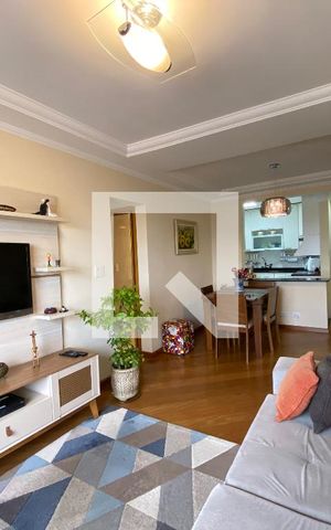 Apartamento à venda com 65m², 2 quartos e 1 vagaSala