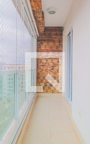 Studio à venda com 52m², 1 quarto e 1 vaga Studio à venda com 52m², 1 quarto e 1 vagaVaranda