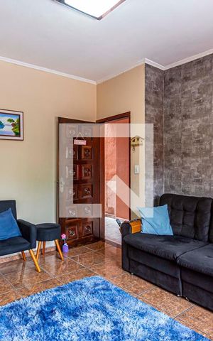 Casa à venda com 312m², 3 quartos e 3 vagas Casa à venda com 312m², 3 quartos e 3 vagasSala