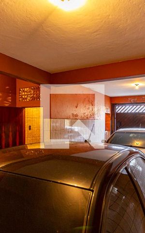 Casa à venda com 312m², 3 quartos e 3 vagas Casa à venda com 312m², 3 quartos e 3 vagasGaragem