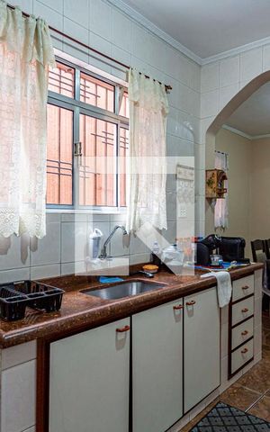 Casa à venda com 312m², 3 quartos e 3 vagas Casa à venda com 312m², 3 quartos e 3 vagasCozinha