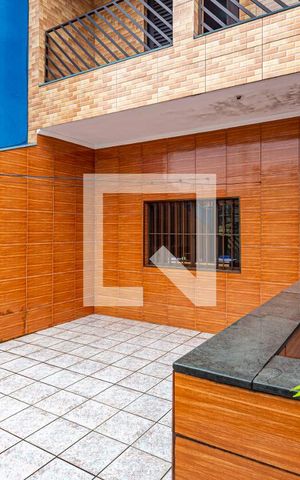 Casa à venda com 312m², 3 quartos e 3 vagas Casa à venda com 312m², 3 quartos e 3 vagasVaranda