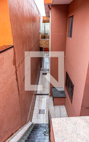 Casa à venda com 312m², 3 quartos e 3 vagas Casa à venda com 312m², 3 quartos e 3 vagasVista Hall Escritório