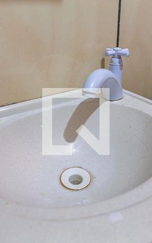 Casa à venda com 312m², 3 quartos e 3 vagas Casa à venda com 312m², 3 quartos e 3 vagasDetalhe do Banheiro 2