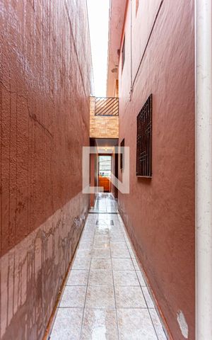Casa à venda com 312m², 3 quartos e 3 vagas Casa à venda com 312m², 3 quartos e 3 vagasCorredor Externo