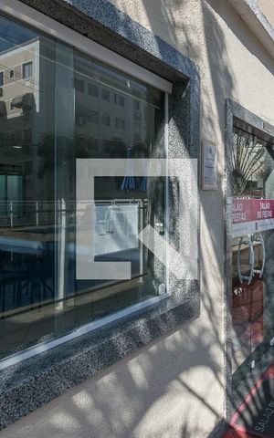 Apartamento para alugar com 48m², 2 quartos e 1 vaga Apartamento para alugar com 48m², 2 quartos e 1 vagaÁrea comum - Salão de festas