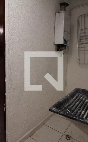 Casa para alugar com 55m², 2 quartos e 1 vaga Casa para alugar com 55m², 2 quartos e 1 vagaÁrea de Serviço