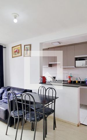 Apartamento para alugar com 46m², 2 quartos e 1 vaga Apartamento para alugar com 46m², 2 quartos e 1 vagaSala