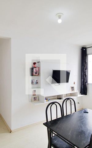 Apartamento para alugar com 46m², 2 quartos e 1 vaga Apartamento para alugar com 46m², 2 quartos e 1 vagaSala
