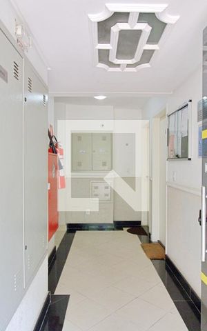 Apartamento para alugar com 46m², 2 quartos e 1 vaga Apartamento para alugar com 46m², 2 quartos e 1 vagaHall social